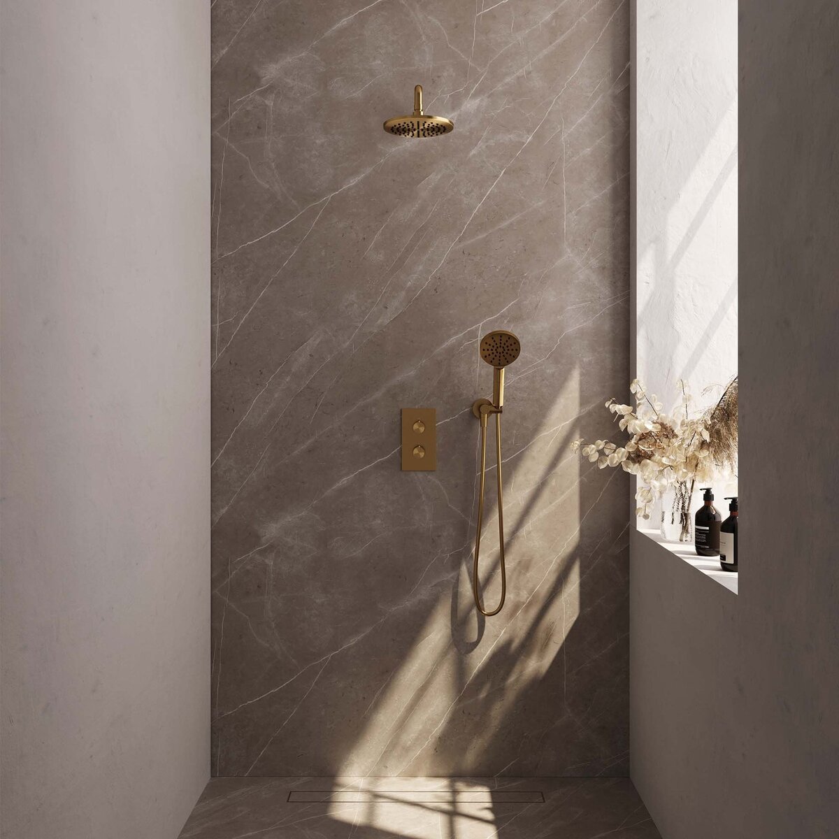 BRAUER Gold Edition thermostatische inbouw regendouche 3-weg rechthoekig SET 33 met 20 cm douchekop en gebogen muurarm en 3-standen handdouche en doucheslang en wandaansluitbocht goud geborsteld PVD