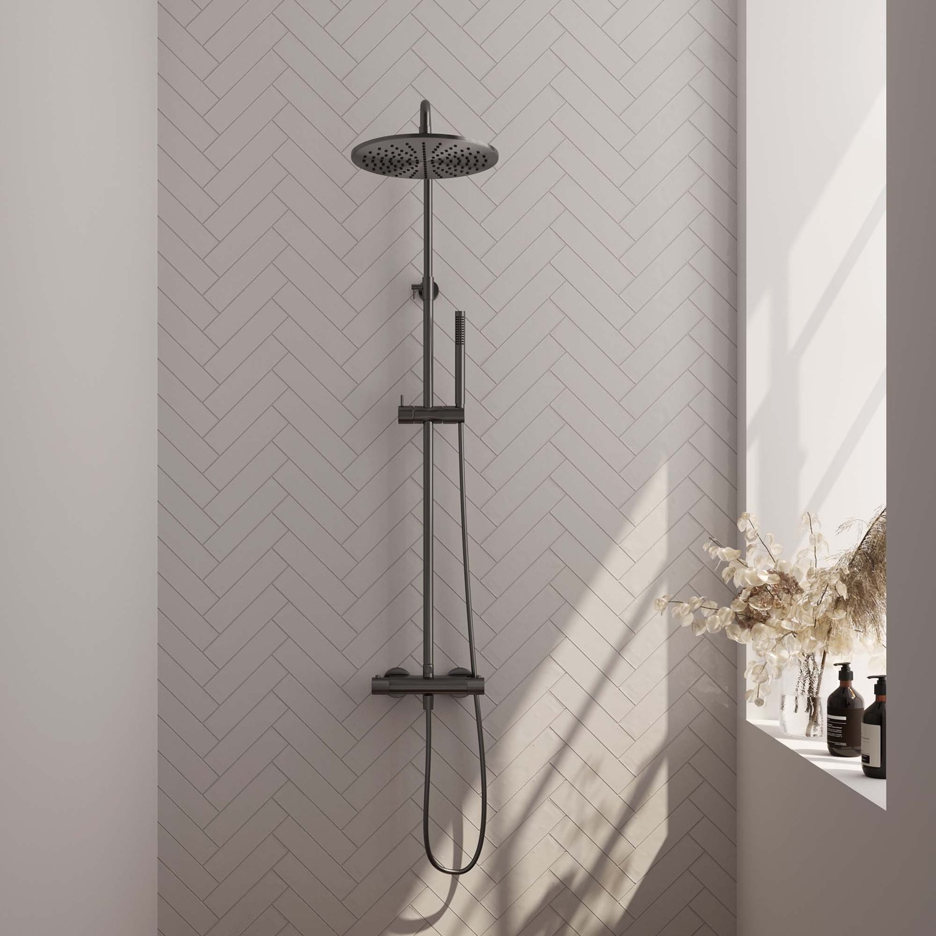 BRAUER Gunmetal Carving opbouw thermostatische regendouche SET 03 met 30 cm hoofddouche en staaf handdouche en doucheslang gunmetal geborsteld PVD