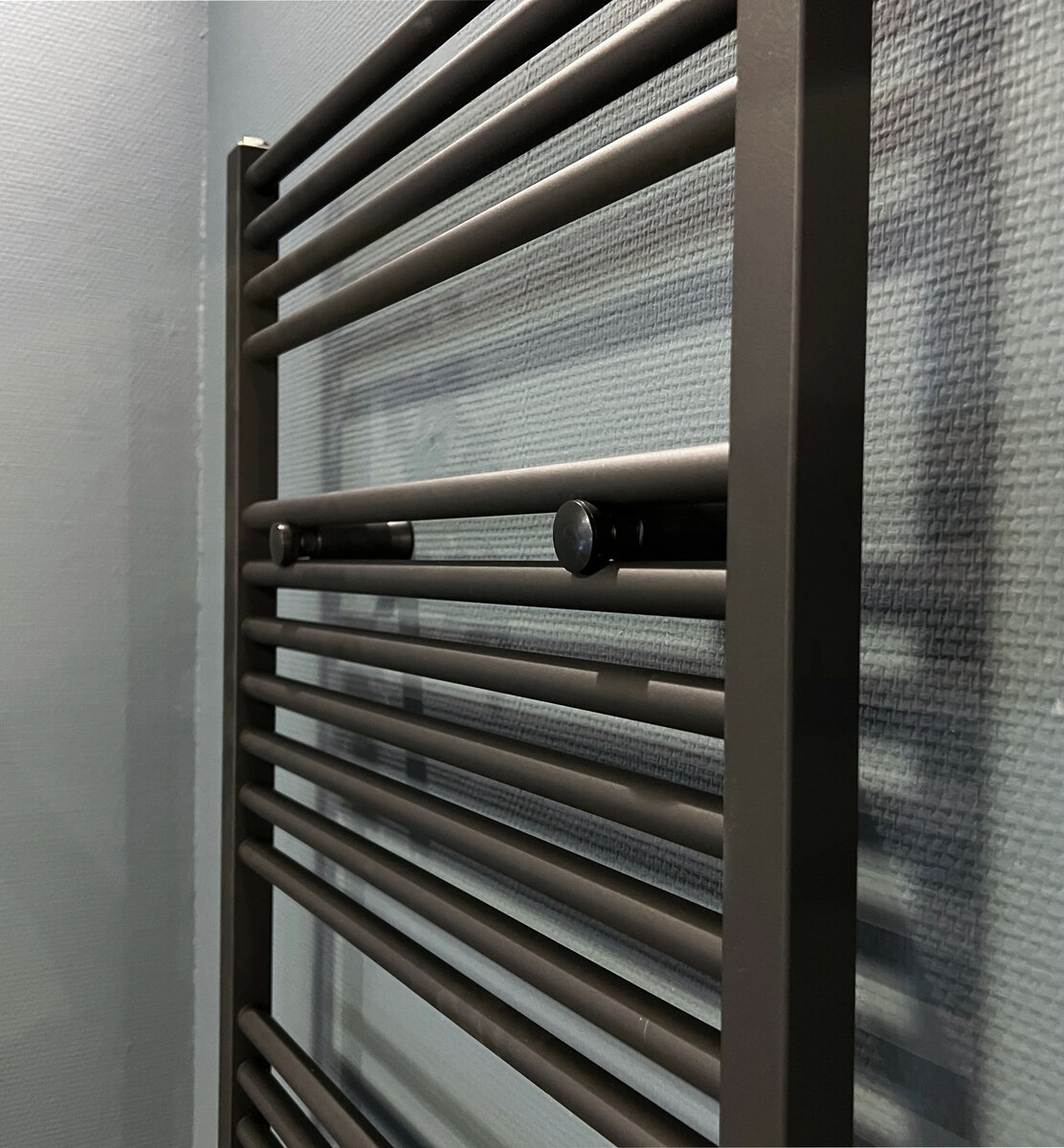 Instamat ROBINA Elektrische Radiator 60×188.5 cm Zwart 1000W - RB180.60EB02